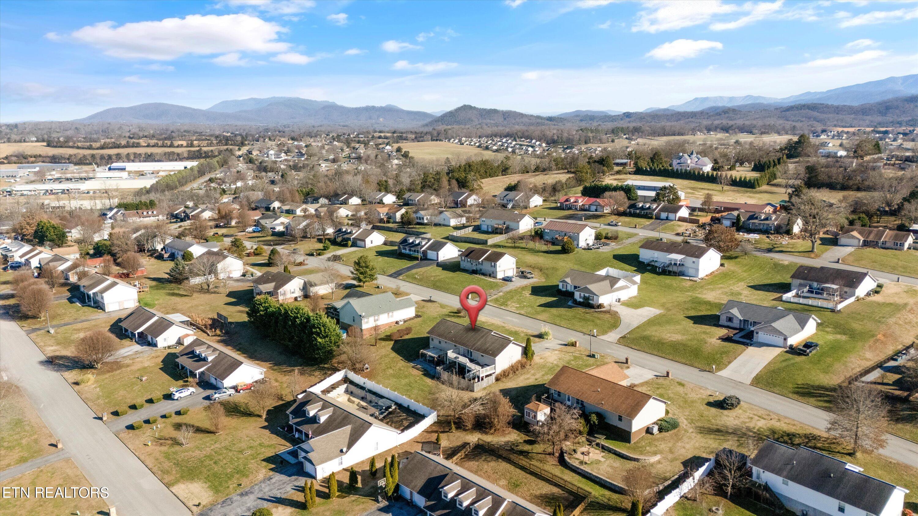 1613 Jasmine Trail Sevierville, TN 37862 - Photo 5 of 45 52-1613 Jasmine Trail 51