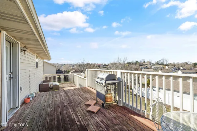 1613 Jasmine Trail, Sevierville, TN 37862