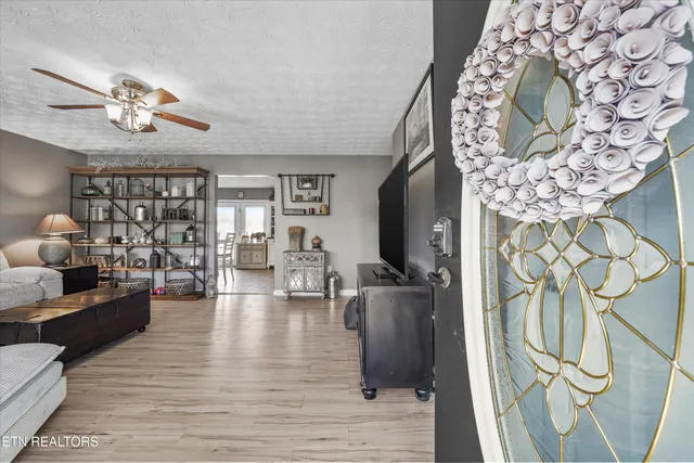 1613 Jasmine Trail, Sevierville, TN 37862