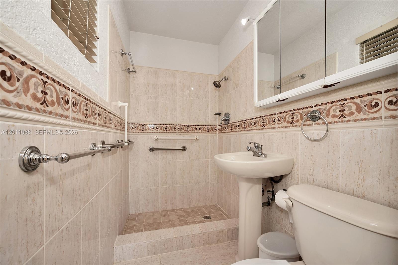8415 Southwest 44th Street Miami, FL 33155 - Photo 26 of 48