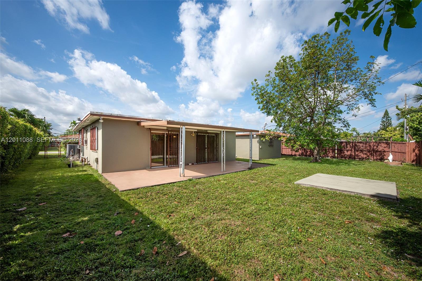 8415 Southwest 44th Street Miami, FL 33155 - Photo 34 of 48
