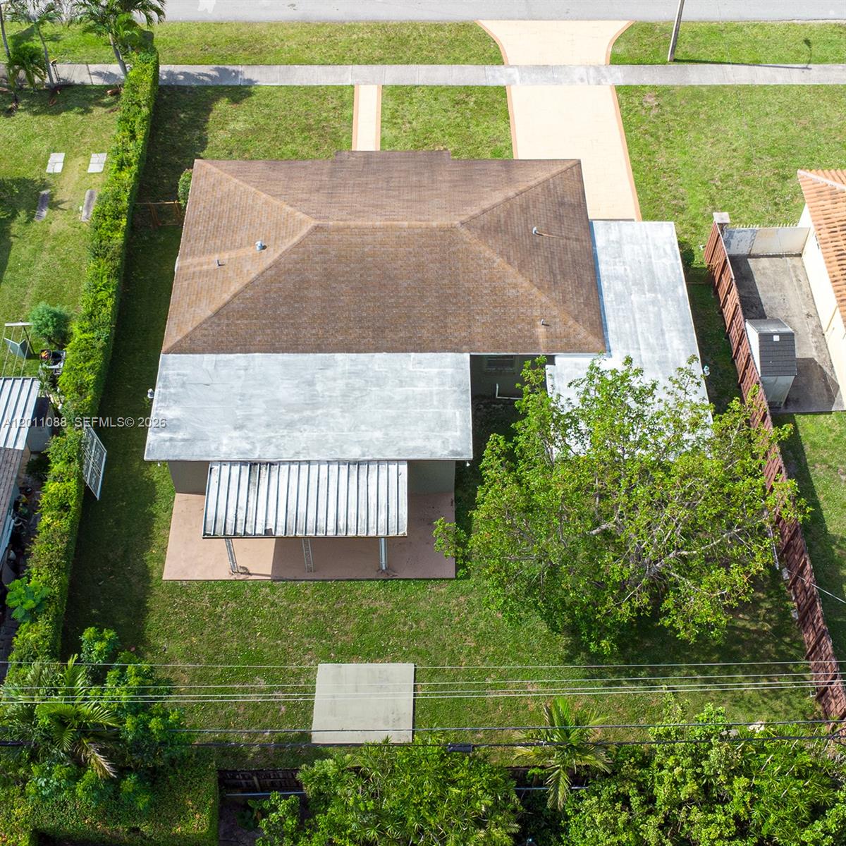 8415 Southwest 44th Street Miami, FL 33155 - Photo 36 of 48