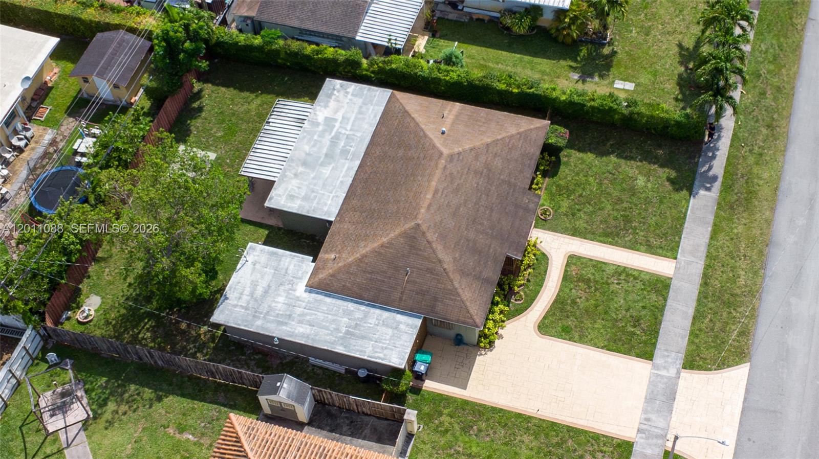 8415 Southwest 44th Street Miami, FL 33155 - Photo 39 of 48