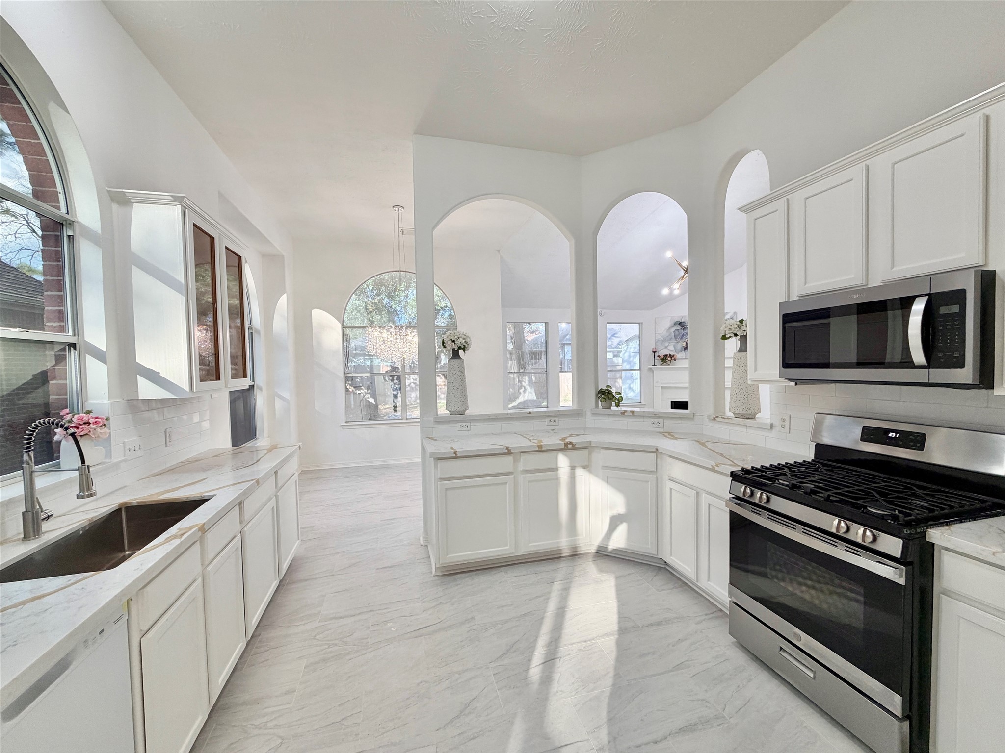 3107 Red Rover Court Spring, TX 77373 - Photo 11 of 33