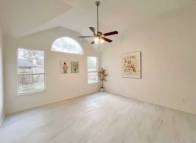 $339,400 | 3107 Red Rover Court, Spring, TX 77373