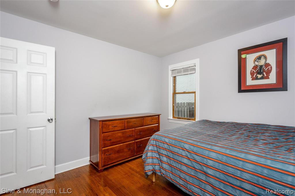 1308 Hampton Road Grosse Pointe, MI 48236 - Photo 19 of 36