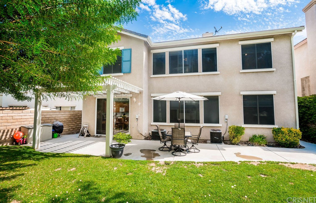 26316 Peacock Place Stevenson Ranch, CA 91381 - Photo 8 of 51 Gallery Image 8