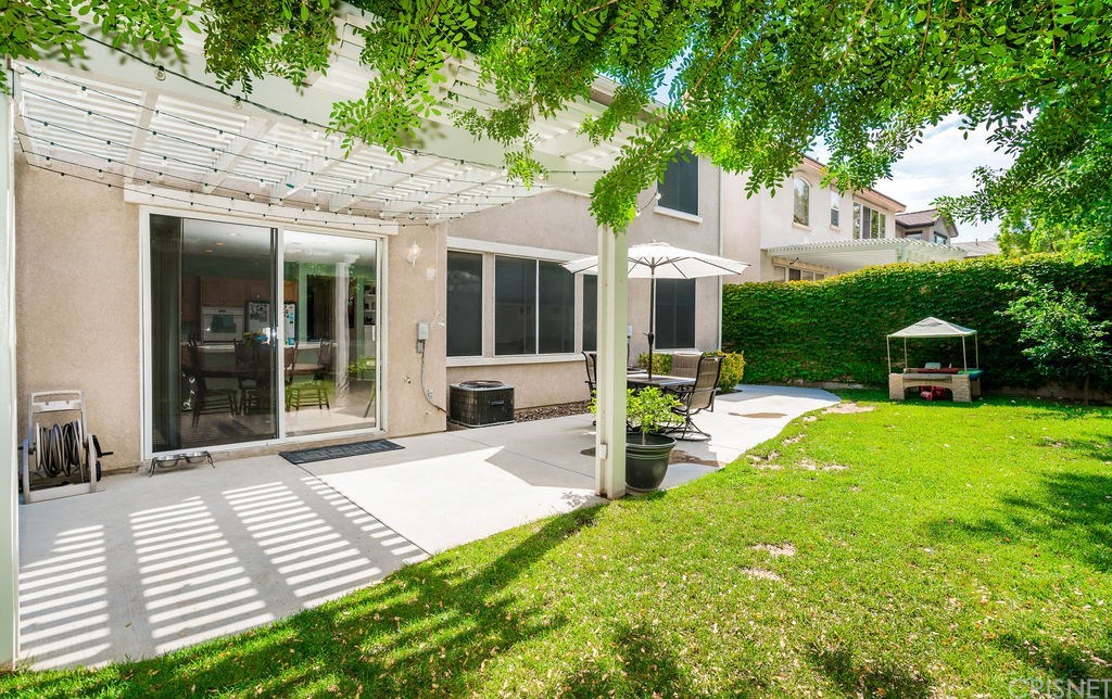 26316 Peacock Place Stevenson Ranch, CA 91381 - Photo 10 of 51 Gallery Image 10