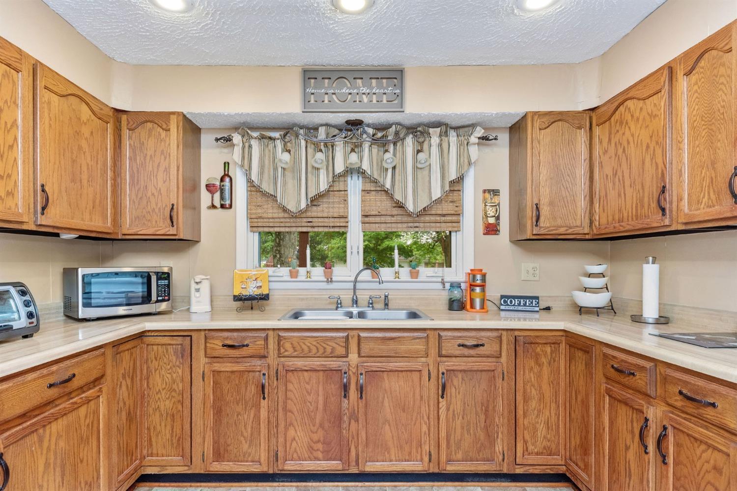 16011 Moon Road Mount Orab, OH 45154 - Photo 8 of 35 Gallery Image 8