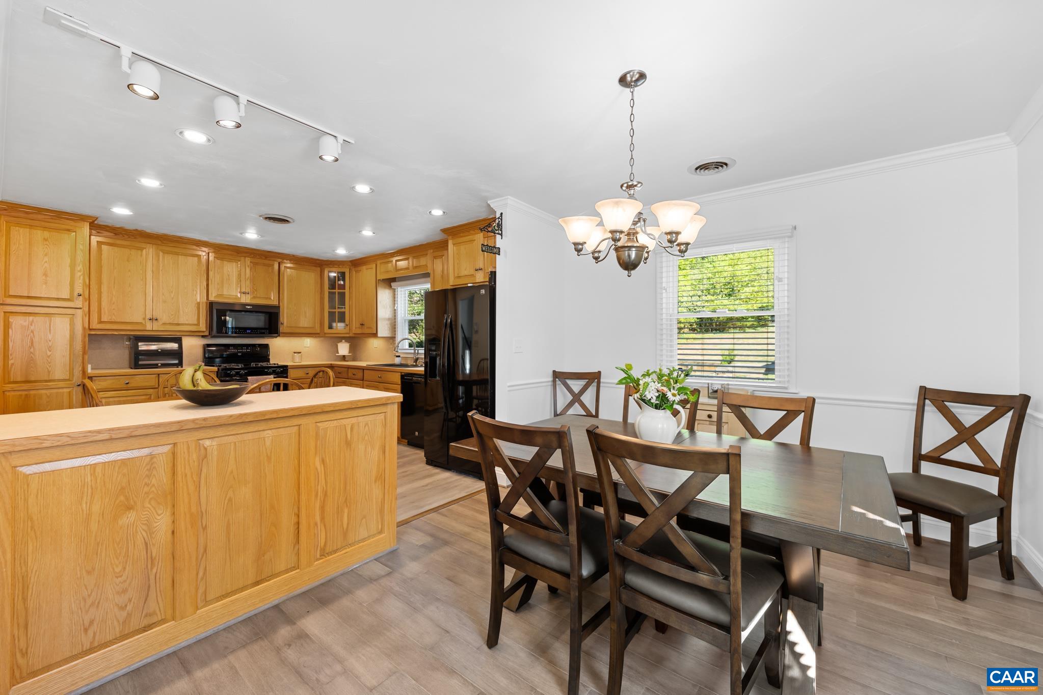 327 Brentwood Road Charlottesville, VA 22901 - Photo 13 of 44