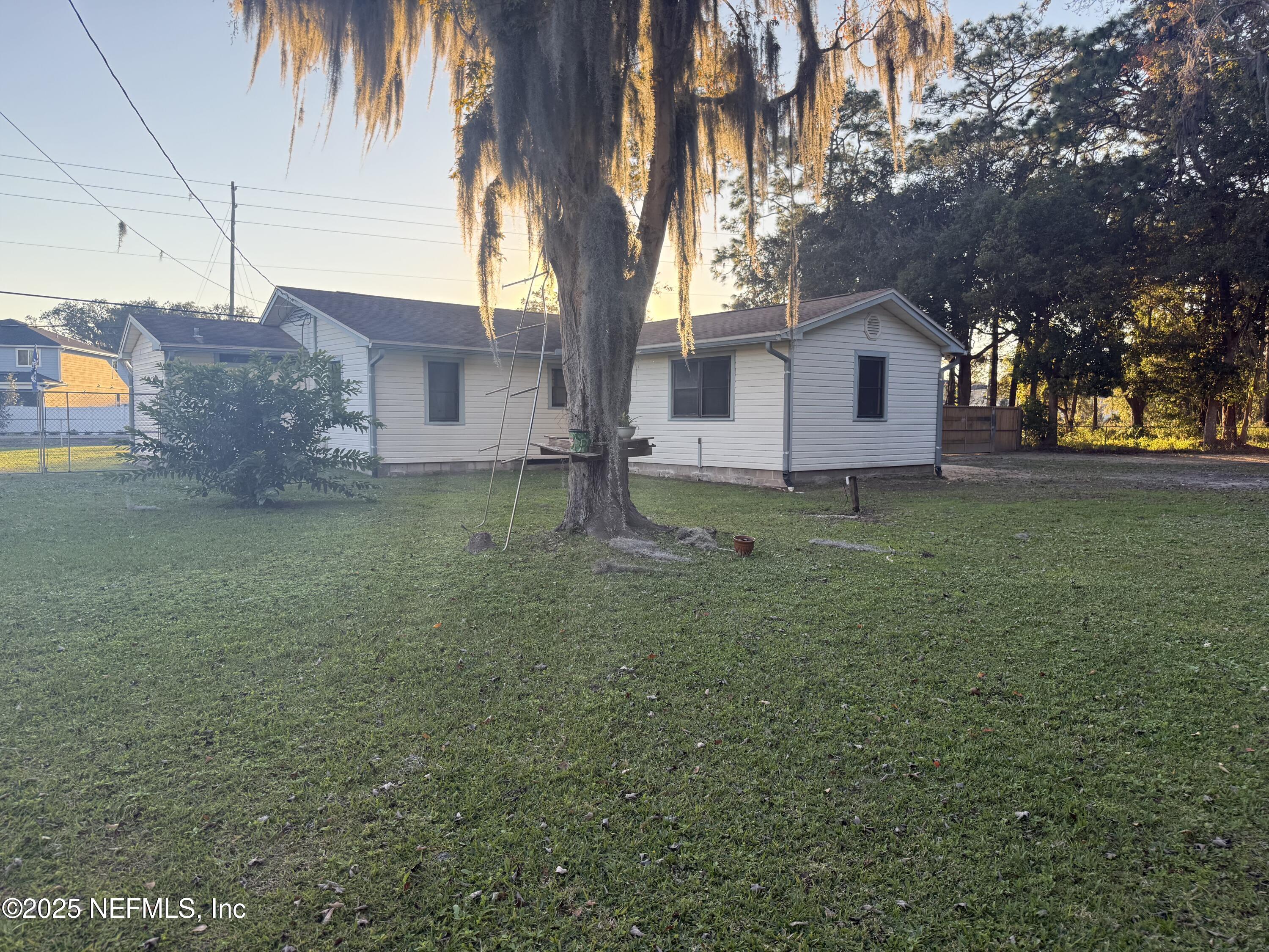 4901 Cedar Point Road Jacksonville, FL 32226 - Photo 2 of 15 a house view with a backyard space