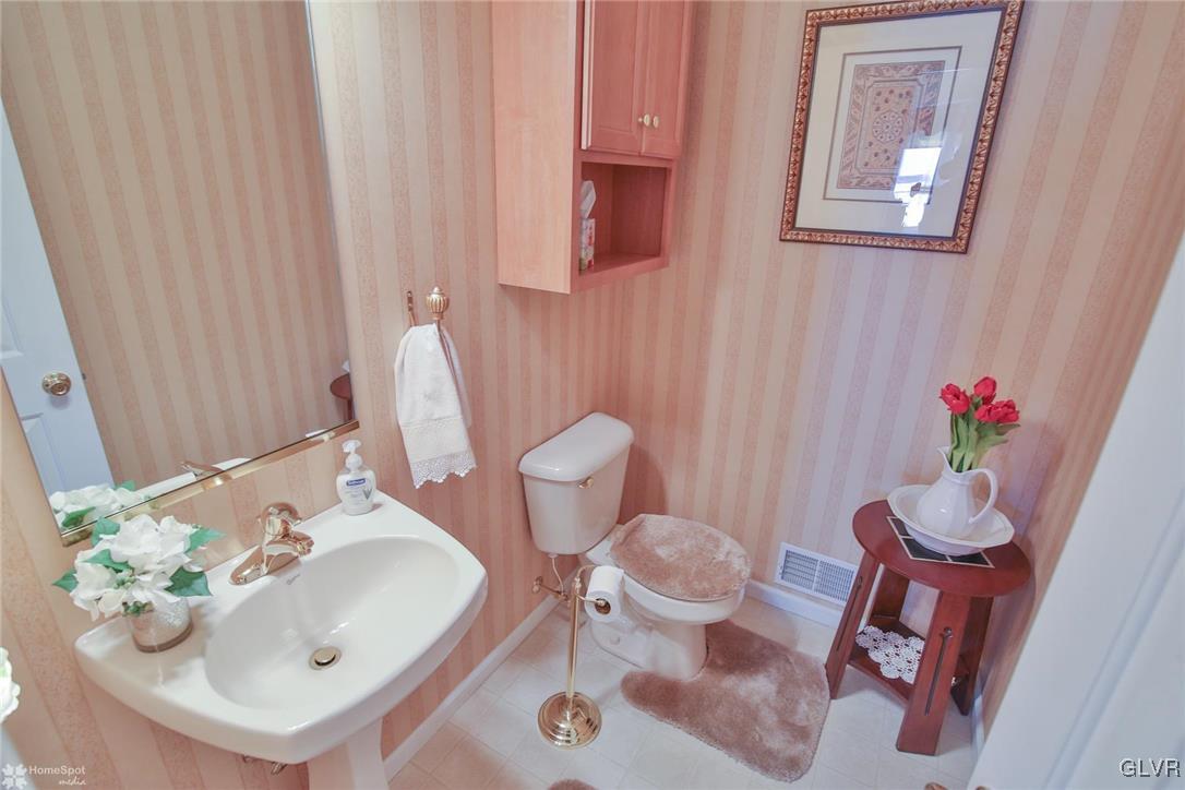 1248 Old Gate Road Northampton, PA 18067 - Photo 17 of 45 Gallery Image 17