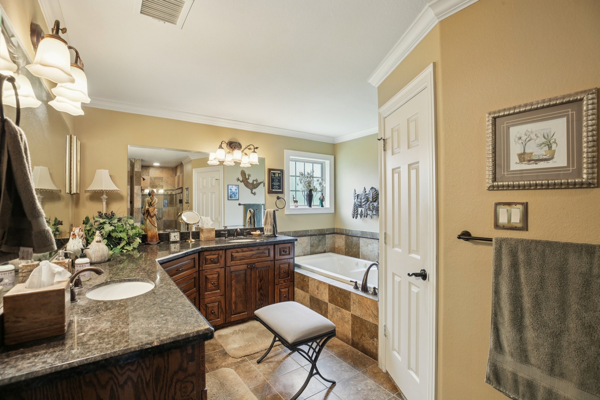 27330 East Hardy Road Spring, TX 77373 - Photo 26 of 41 Primary bath