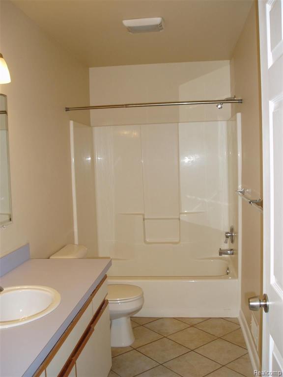 2191 North Milford Road Highland, MI 48357 - Photo 32 of 35