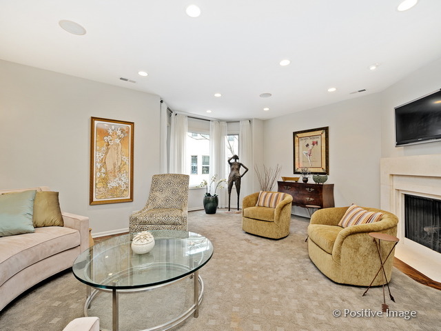 2053 North Halsted Street, Unit B Chicago, IL 60614 - Photo 15 of 25