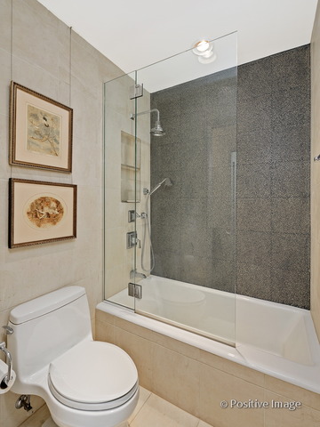 2053 North Halsted Street, Unit B Chicago, IL 60614 - Photo 20 of 25