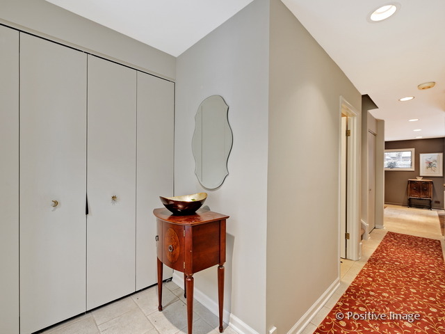 2053 North Halsted Street, Unit B Chicago, IL 60614 - Photo 2 of 25