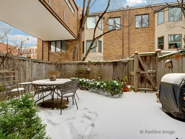 2053 North Halsted Street, Unit B Chicago, IL 60614 - Photo 4 of 25
