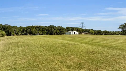 $1,399,000 | 7004 Ledbetter Road, Arlington, TX 76001