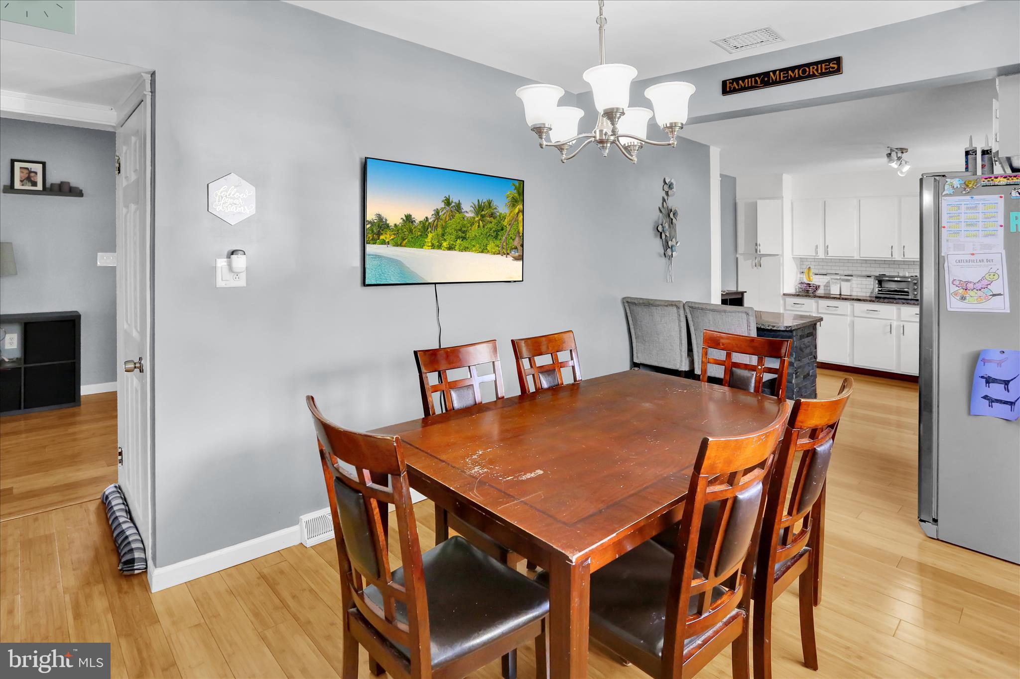 738 Philadelphia Avenue Reading, PA 19607 - Photo 11 of 37 E26A3668