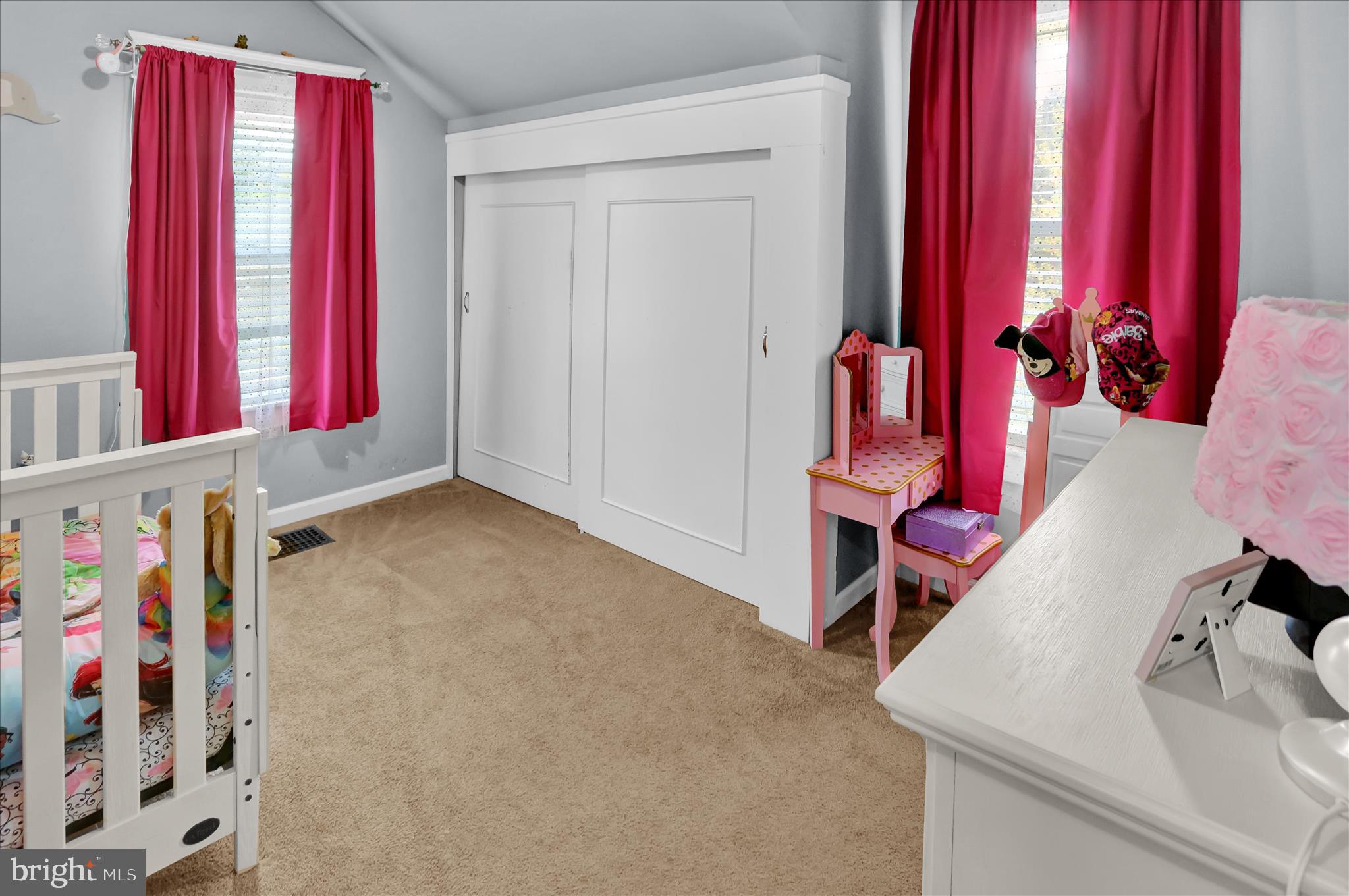 738 Philadelphia Avenue Reading, PA 19607 - Photo 18 of 37 E26A3703