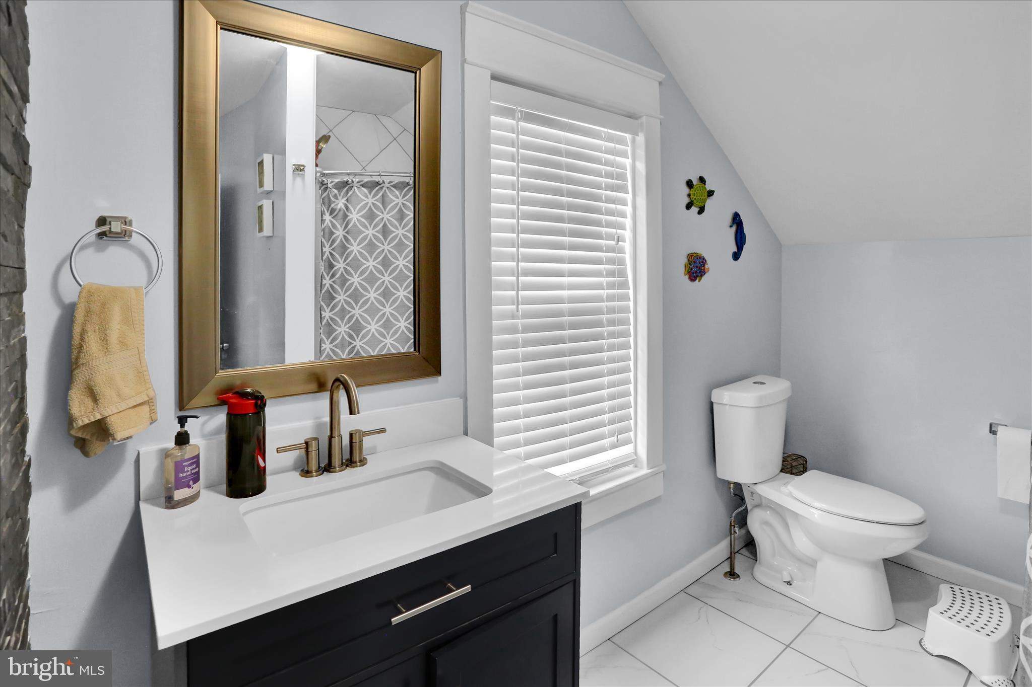 738 Philadelphia Avenue Reading, PA 19607 - Photo 22 of 37 E26A3723