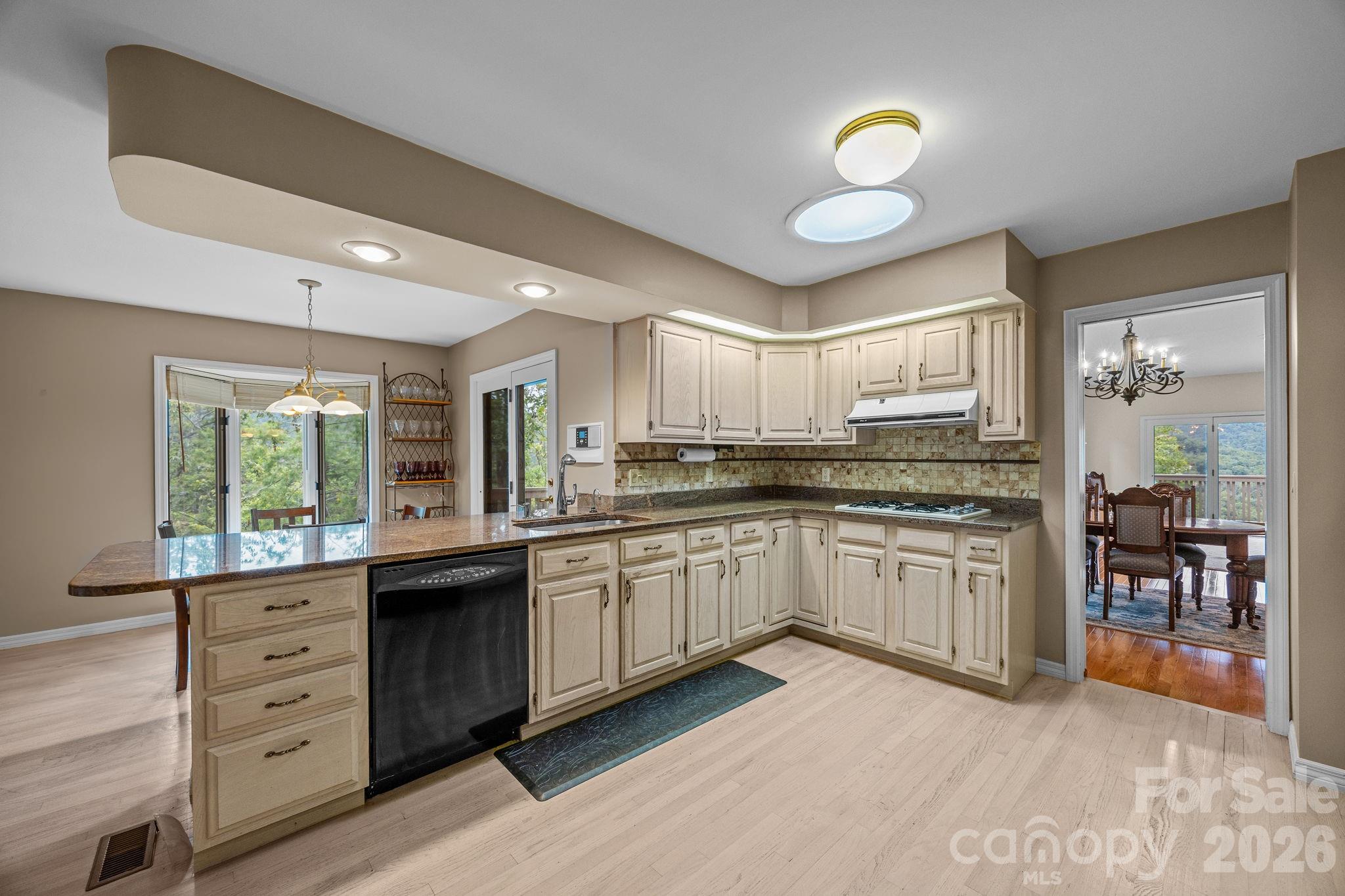 68 Stony Ridge Asheville, NC 28804 - Photo 13 of 48