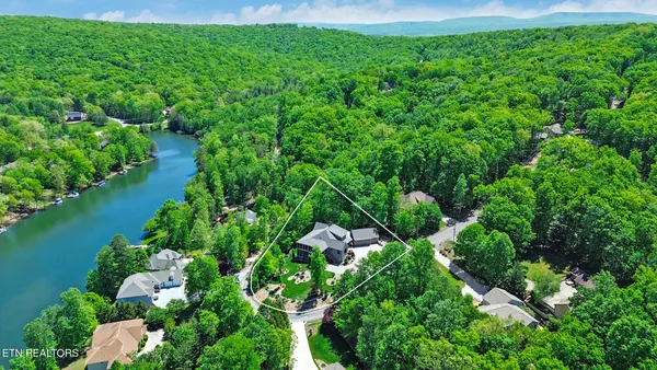 $1,575,000 | 142 Pineridge Loop, Crossville, TN 38558