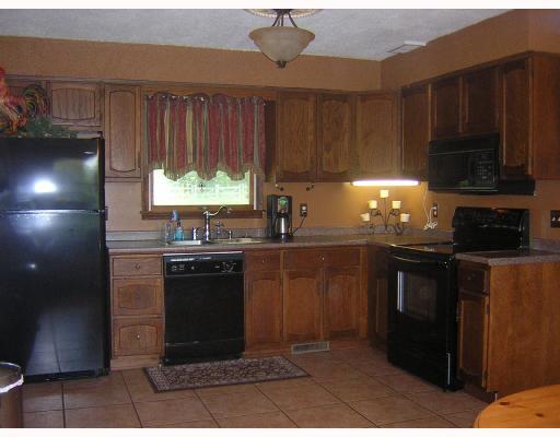 114 Joe Hall Road Beaver Falls, PA 15010 - Photo 3 of 8 Kitchen.