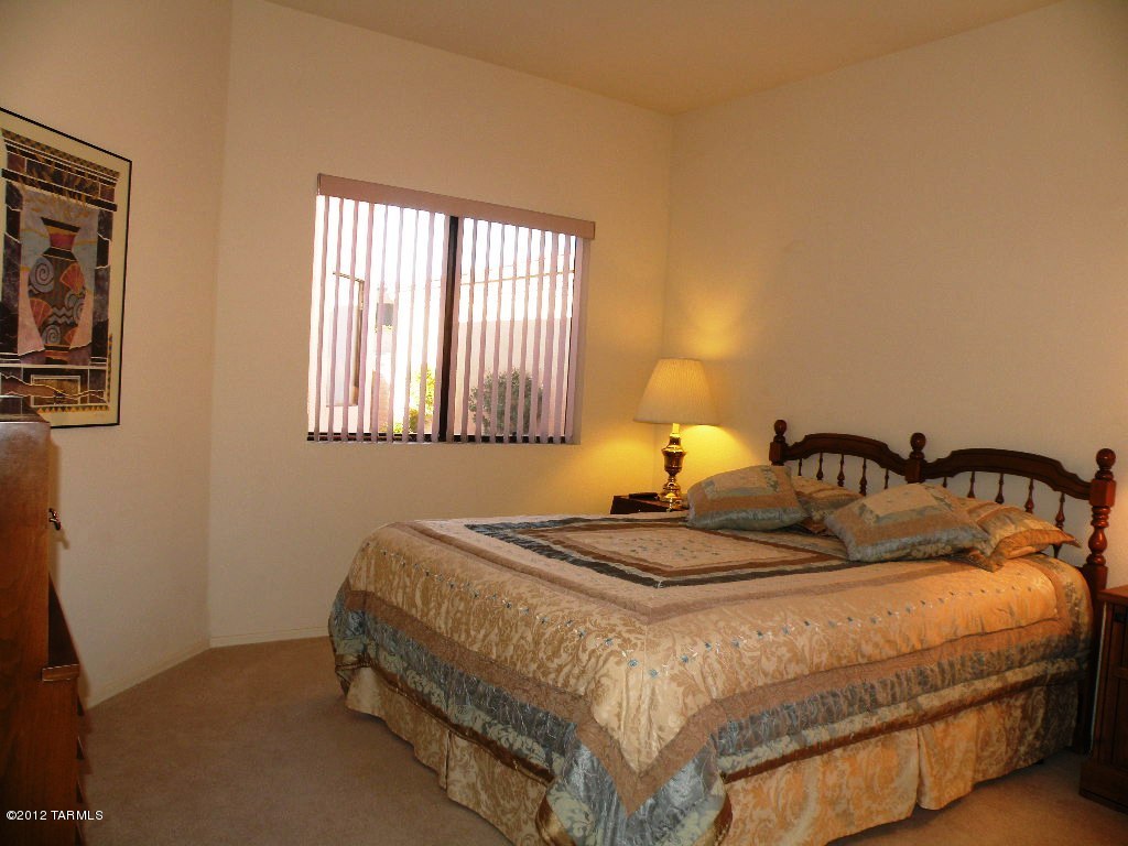 4895 South View Ridge Drive Green Valley, AZ 85622 - Photo 7 of 23