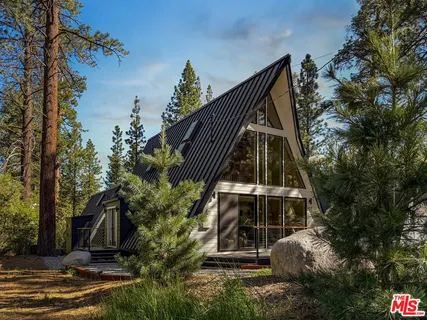 $1,049,000 | 613 Rose Hill Drive, Big Bear City, CA 92314