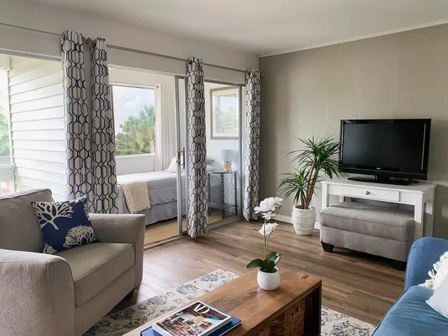 $1,800 | 4000 Gulf Terrace Drive, Unit 275, Destin, FL 32541