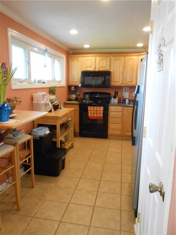 939 Forsythe Road Carnegie, PA 15106 - Photo 8 of 17 Gallery Image 8