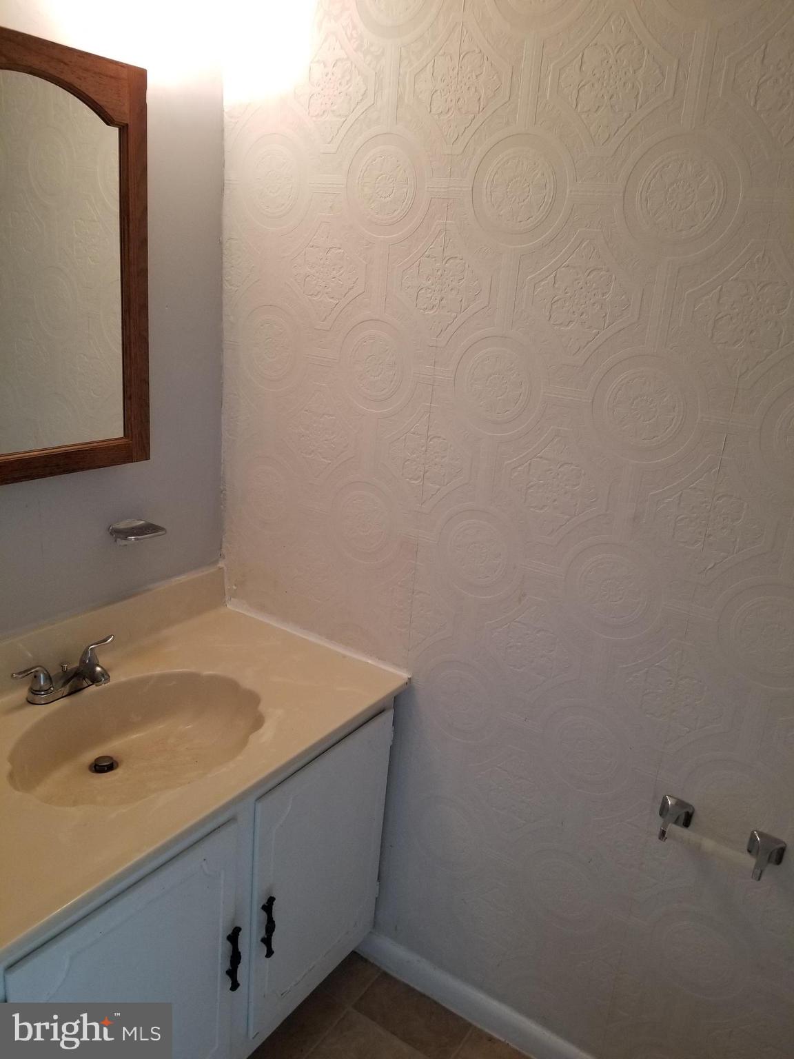 1253 Cedarcroft Road Baltimore, MD 21239 - Photo 16 of 27