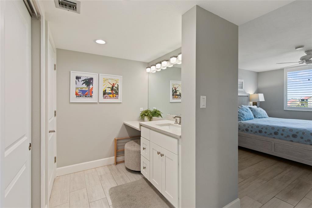 6266 Midnight Pass Road, Unit 404 Sarasota, FL 34242 - Photo 29 of 74