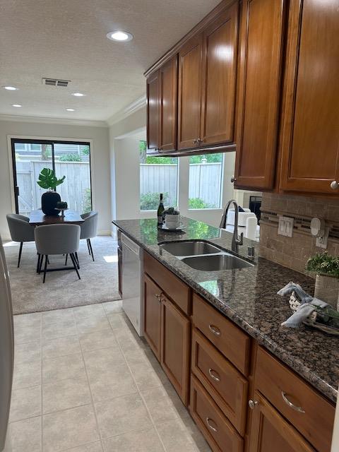 2021 Cedar Ridge Drive Stockton, CA 95207 - Photo 9 of 21