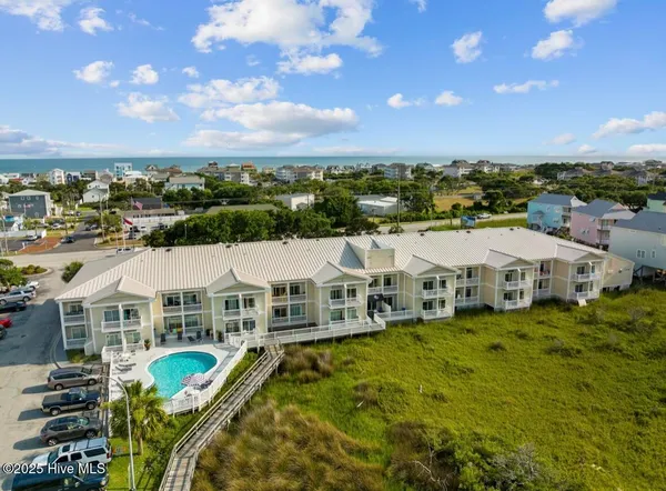 $151,000 | 602 West Fort Macon Road, Unit 116, Atlantic Beach, NC 28512