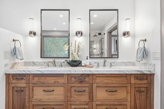 $5,980,000 | 11913 Murietta Lane, Los Altos Hills, CA 94022