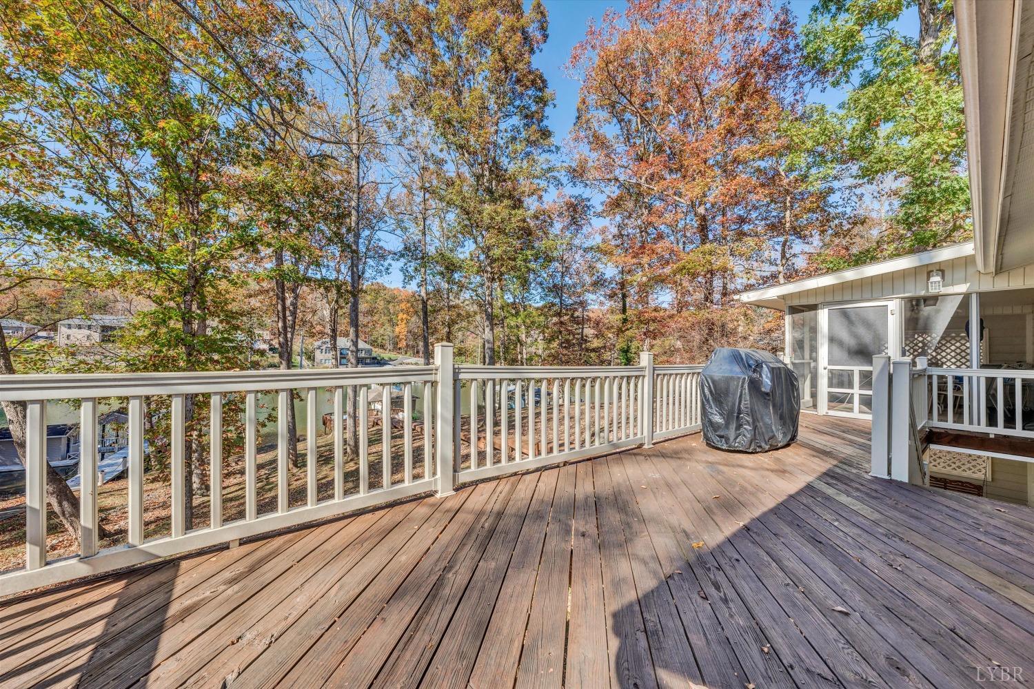 797-797 Oldfield Road Moneta, VA 24121 - Photo 15 of 41 Gallery Image 15