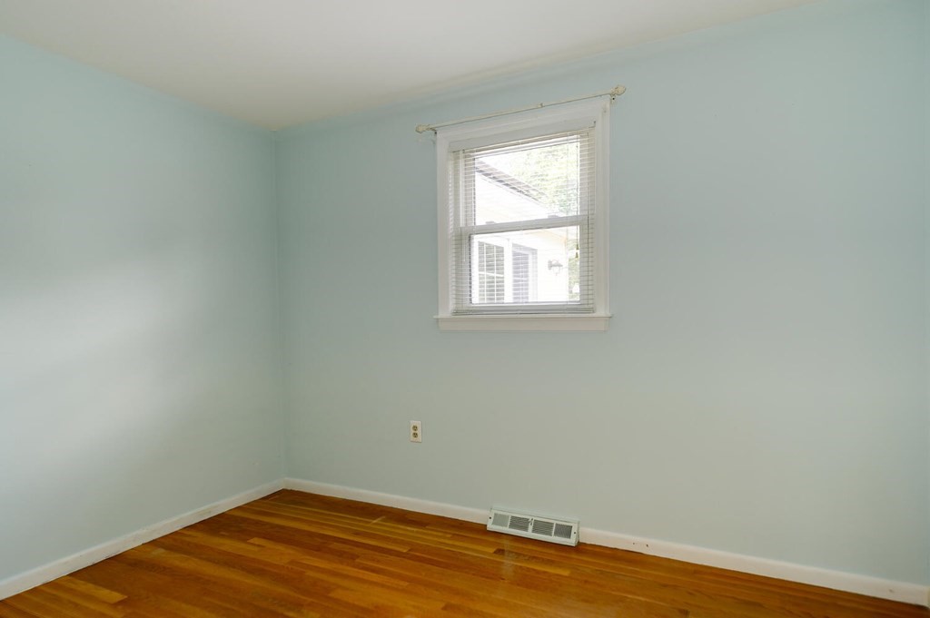 12 Juniper Brook Road Northborough, MA 01532 - Photo 13 of 32 Gallery Image 13