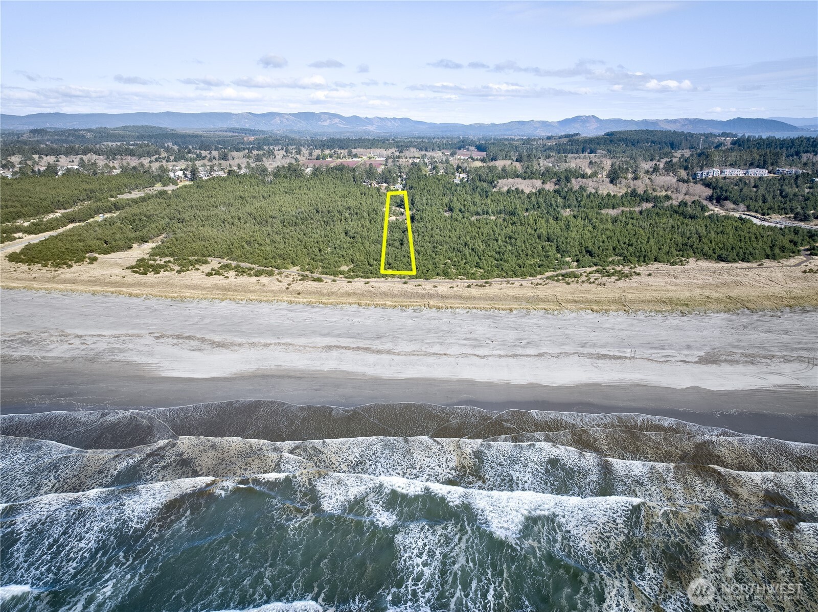 0 35th & J Lane Seaview, WA 98644 - Photo 17 of 26 a view of a lake with a mountain