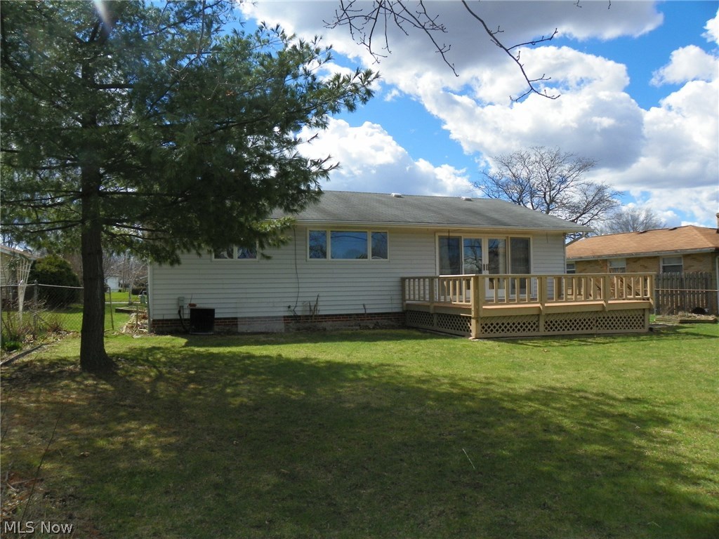 7750 Royal Ridge Drive Parma, OH 44129 - Photo 22 of 28