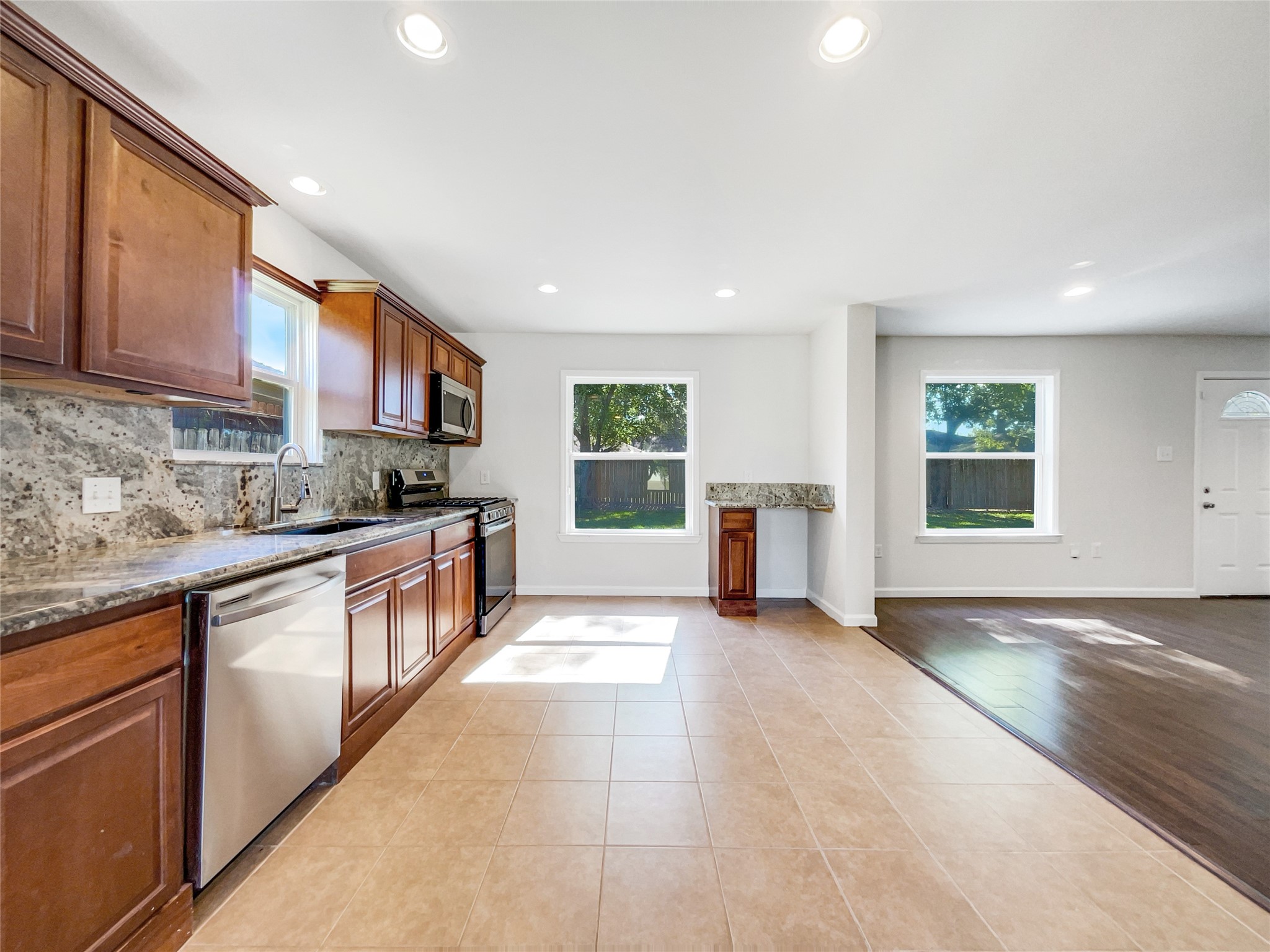 3407 Peachstone Place Spring, TX 77389 - Photo 2 of 17 a large kitchen with a large window