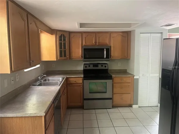 $1,800 | 2024 Southwest 73rd Terrace, Gainesville, FL 32607