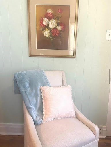 814 East 39th Street Houston, TX 77022 - Photo 12 of 18 a bed room with a bed