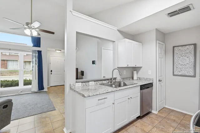 $159,000 | 9140 Timber Path, Unit 3003, San Antonio, TX 78250