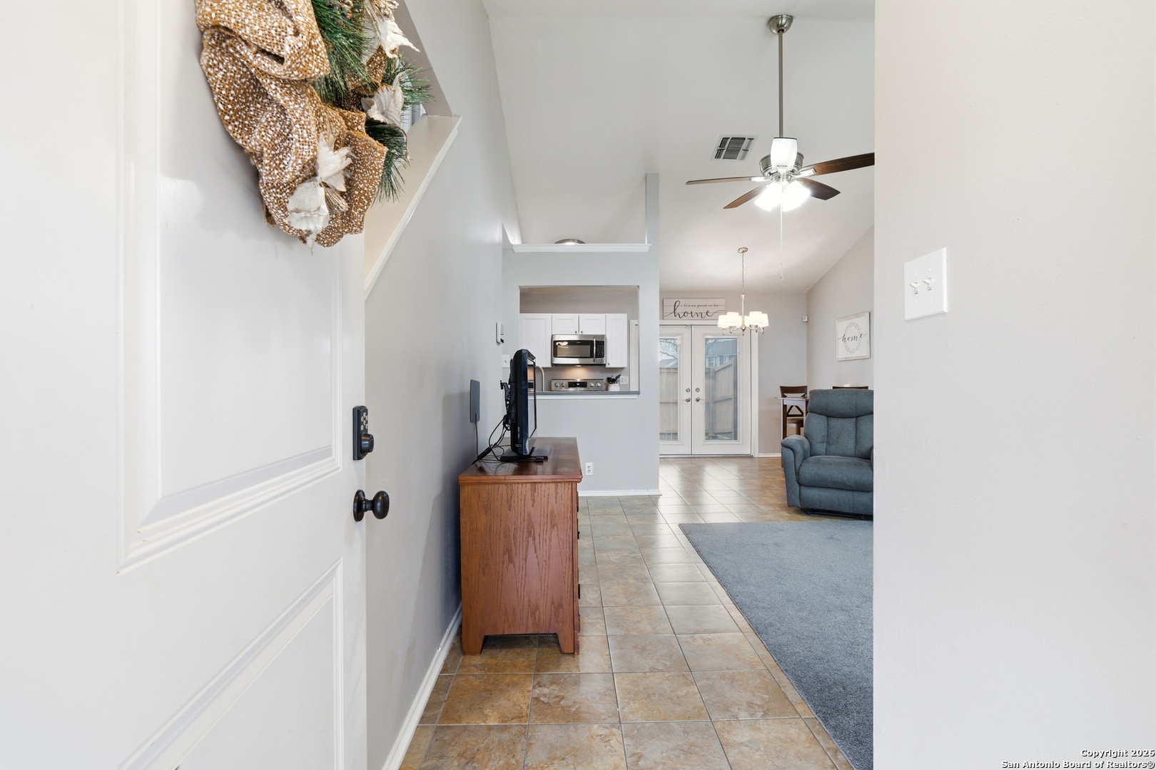 9140 Timber Path, Unit 3003 San Antonio, TX 78250 - Photo 3 of 38 a view interior of a house and kitchen view