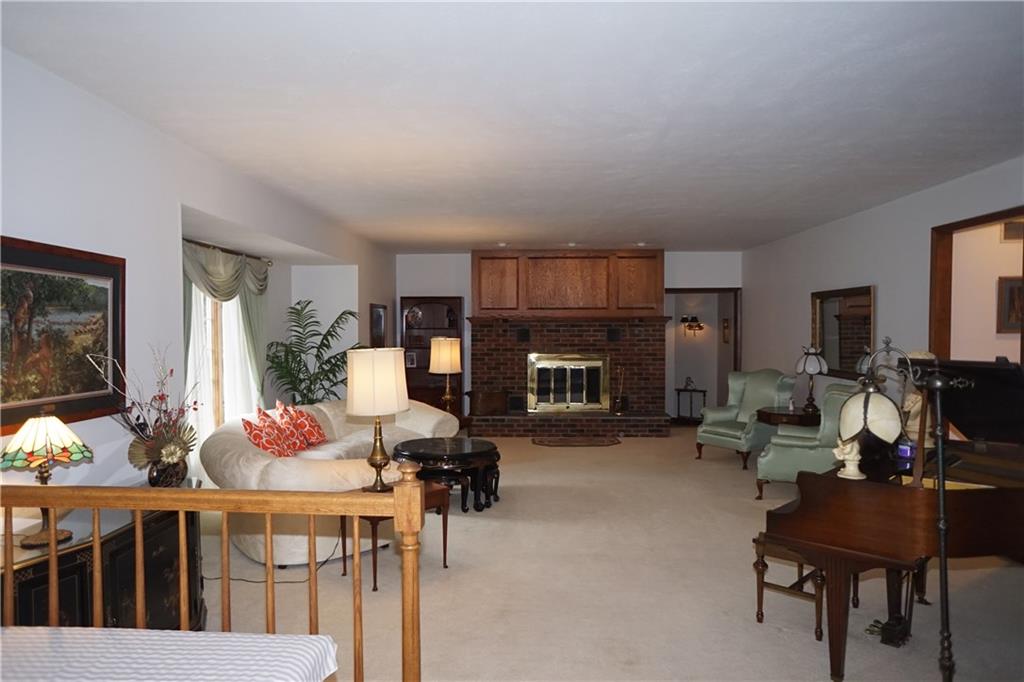 155 Cedar Ridge Butler, PA 16001 - Photo 5 of 25