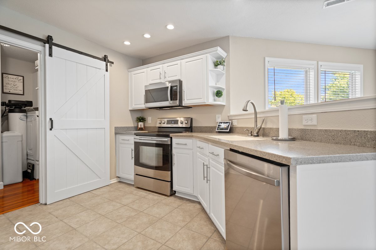 12885 Howe Road Fishers, IN 46038 - Photo 10 of 43