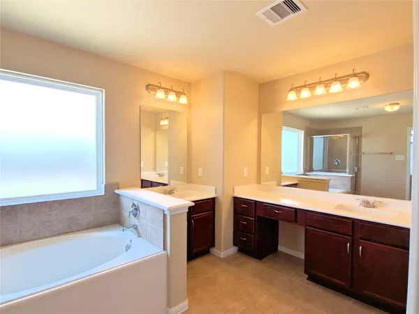 $2,395 | 24726 Colonial Elm Drive, Katy, TX 77493